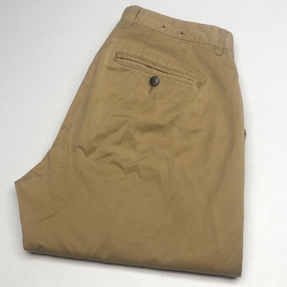 LIKE NEW MENS RW&CO TAN SLIM FIT CHINOS 30x34 ⭐